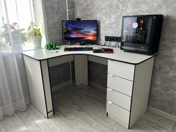 Угловой компьютерный стол Хьюго